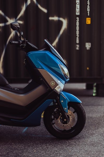 Comment obtenir la bonne pression pour les pneus de votre Yamaha YBR 125 ?