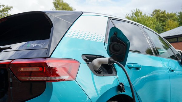 Les 10 Voitures Électriques les Plus Attendues de l'Année : Performances, Autonomie et Innovation