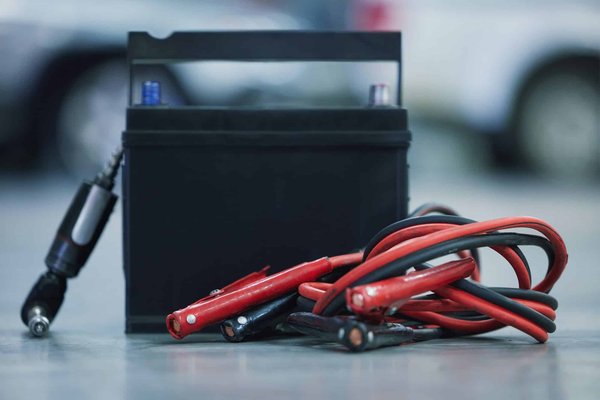 Tout ce que vous devez savoir sur la batterie d'une voiture sans permis