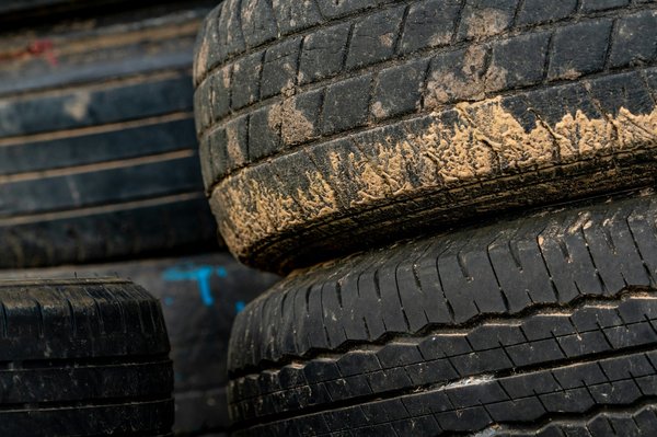 Guide 2024 : choisir le meilleur pneu été pour votre voiture